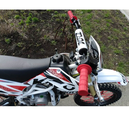 Мотоцикл KAYO BASIC YX140 PITBIKE